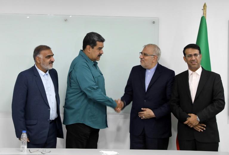 Iranian oil minister meets Venezuela’s President Maduro in Caracas