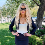 Jessica Simpson rocks same Gucci pencil skirt she wore 19 years ago, calls herself a hoarder