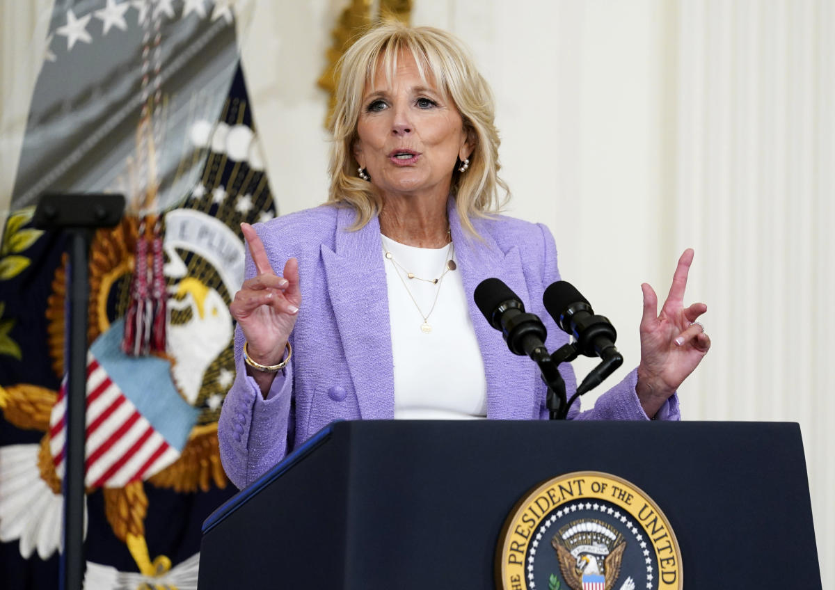 Jill Biden to meet Ukrainian refugees in Romania, Slovakia