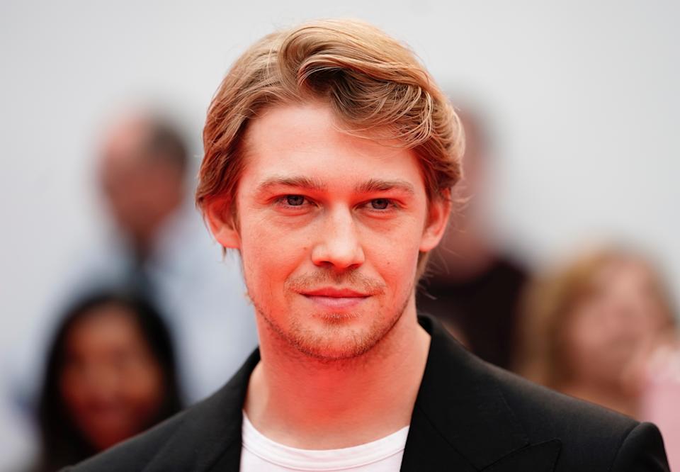 Joe Alwyn on staying guarded about his relationship with Taylor Swift — and why winning a Grammy with her was a ‘ridiculous bonus’