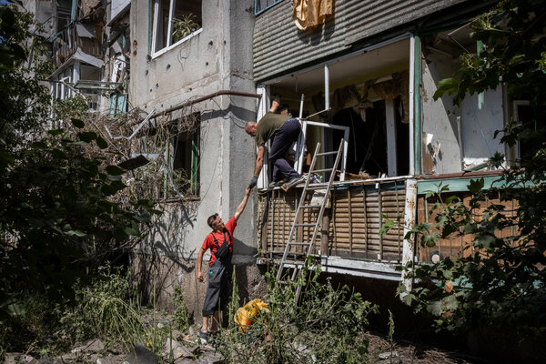 Live Updates: Europe Seeks New Ways to Aid Ukraine as Fight Rages in East