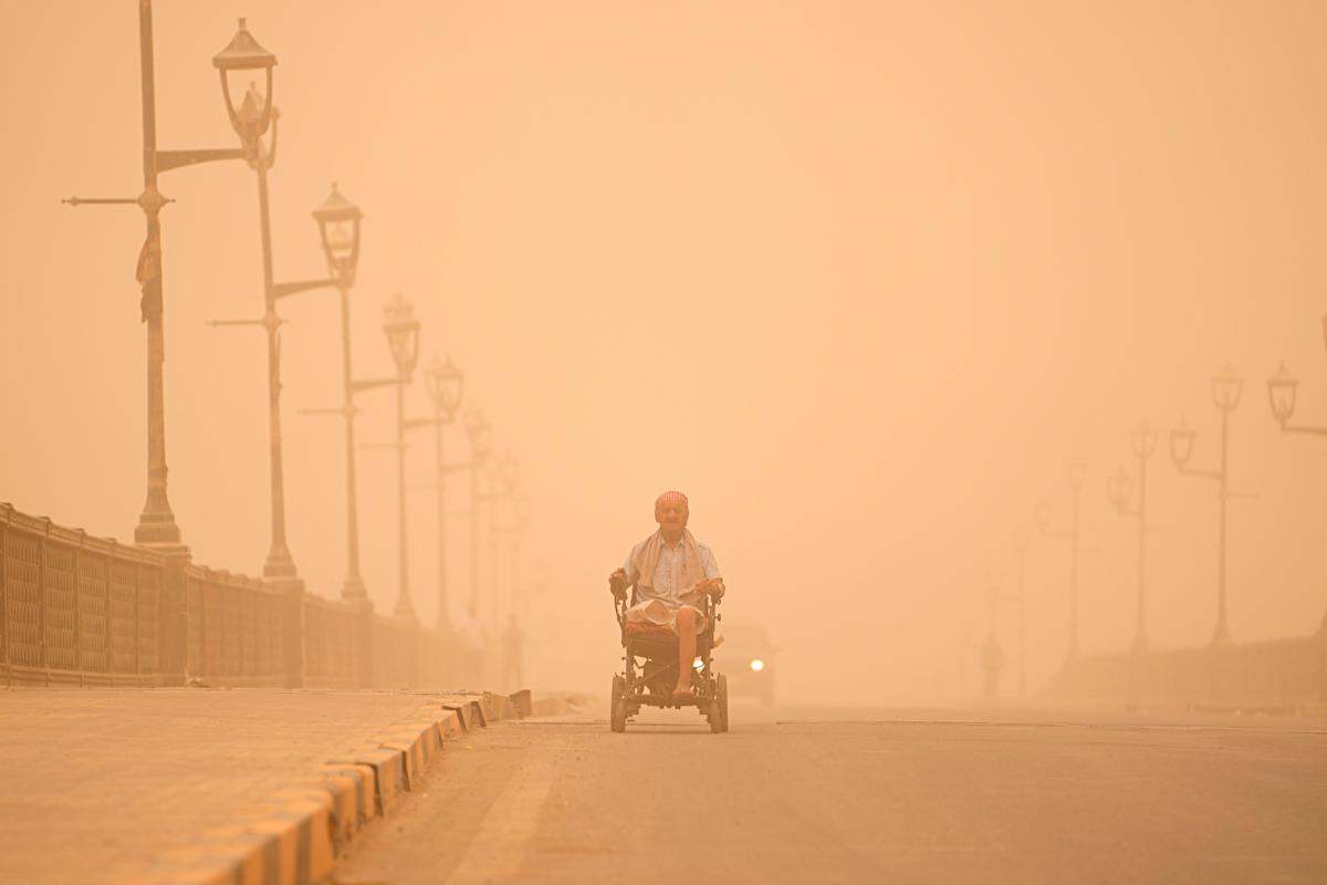 More hardship as new sandstorm engulfs parts of Middle East