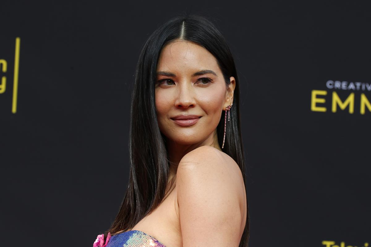 Olivia Munn says she depends on formula to feed her son: ‘I have low milk supply’