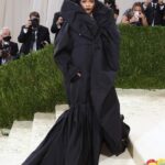 Pregnant Rihanna shuts down 2022 Met Gala in historic marble tribute