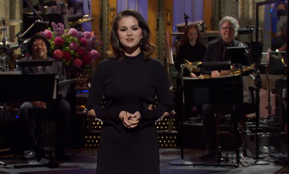 ‘SNL’: Selena Gomez Relays Advice From Steve Martin, Martin Short