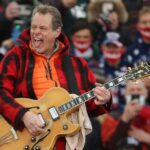 Ted Nugent Incites Violence at Trump Rally: Go ‘Berserk on the Skulls of Democrats’ (Video)