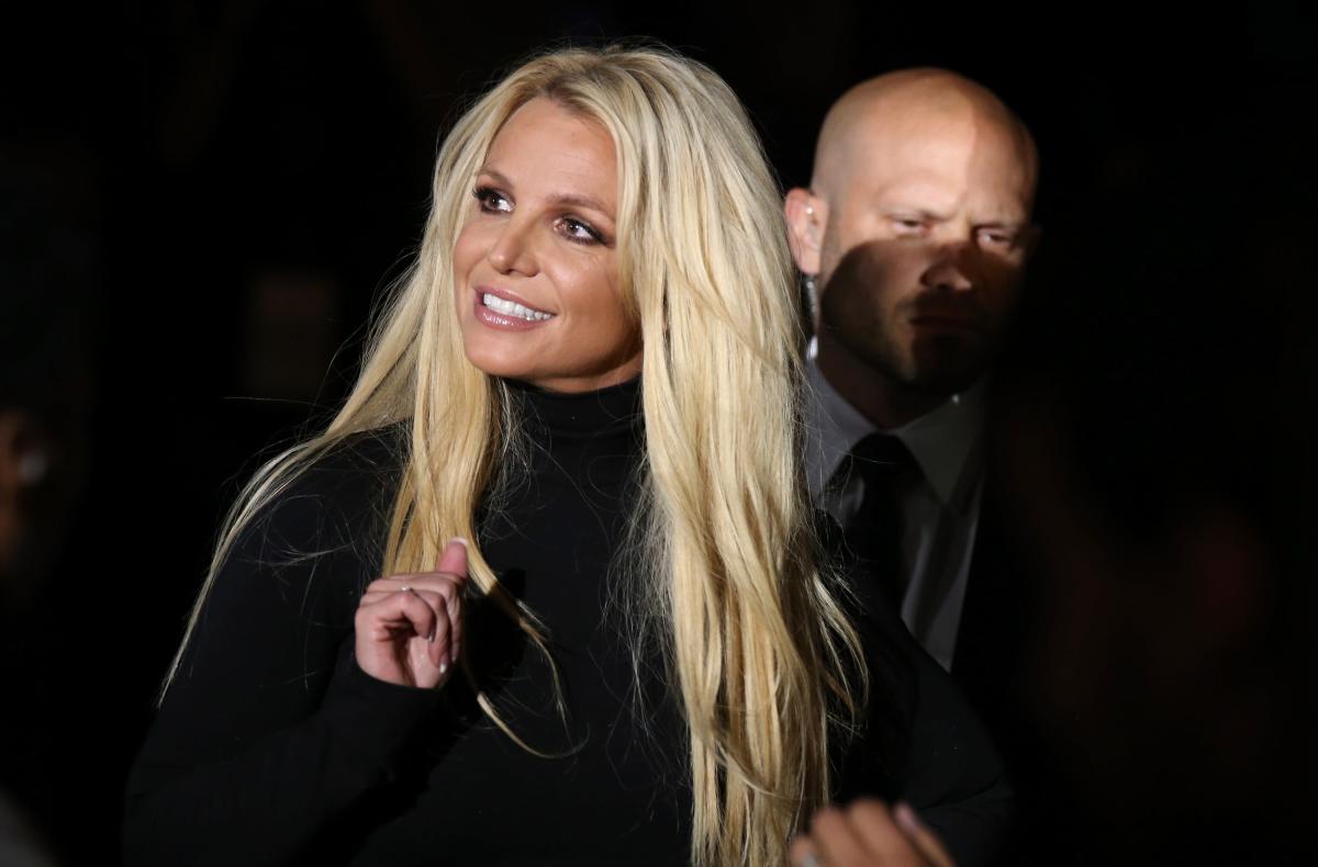 Britney Spears Buys Calabasas Estate for .8 Million