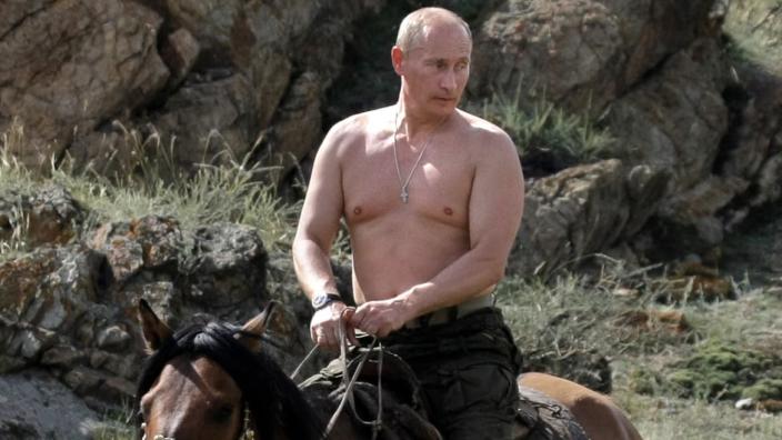 G7 Makes Laughingstock of ‘Bare-Chested Horseback Rider’ Putin