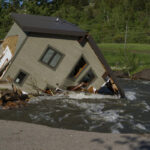 Gateway towns to Yellowstone become dead ends after flood