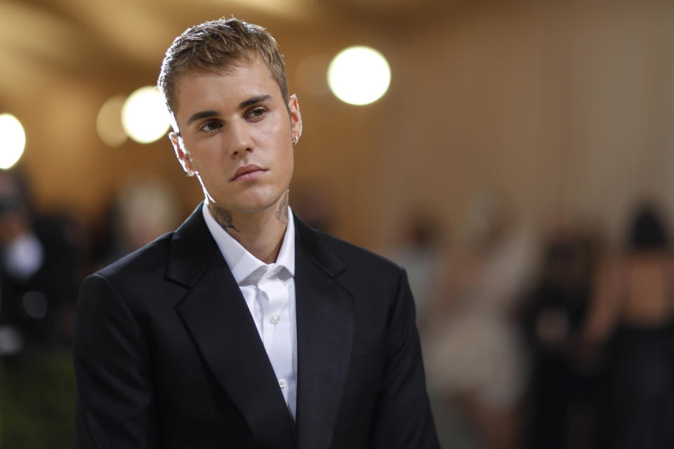 Justin Bieber battling rare virus causing facial paralysis: ‘This is pretty serious as you can see’