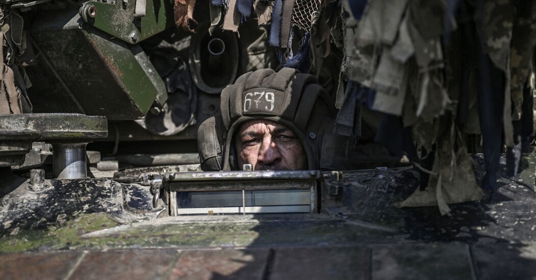 Live Updates: As Battle Grows Desperate, U.S. Says It Won’t Push Ukraine Into Talks