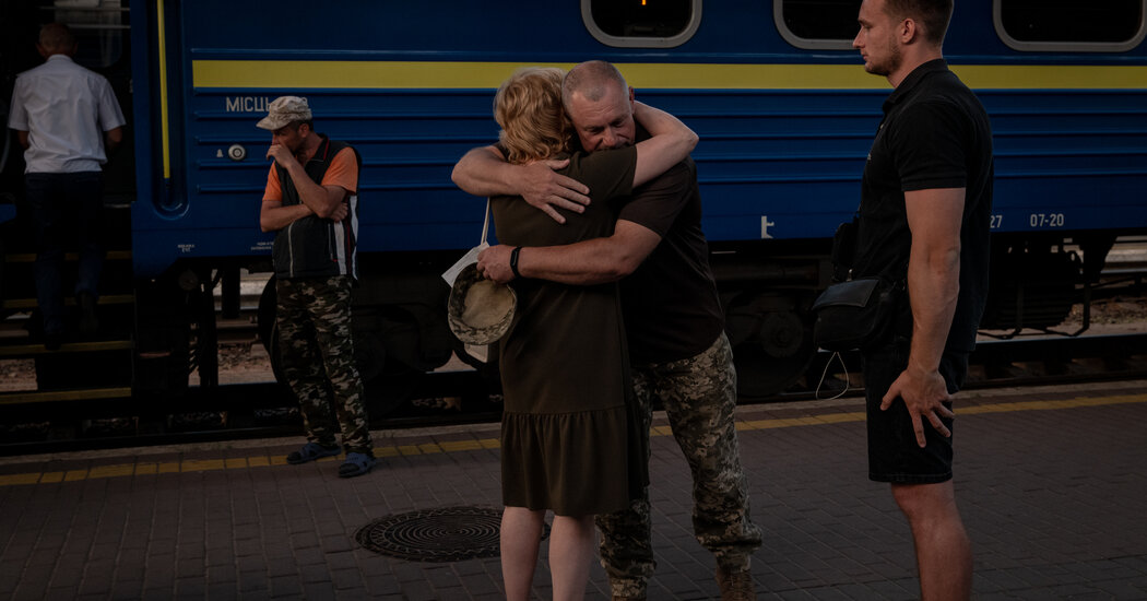 Live Updates: Russia Could Soon Encircle Ukrainian Troops in Sievierodonetsk