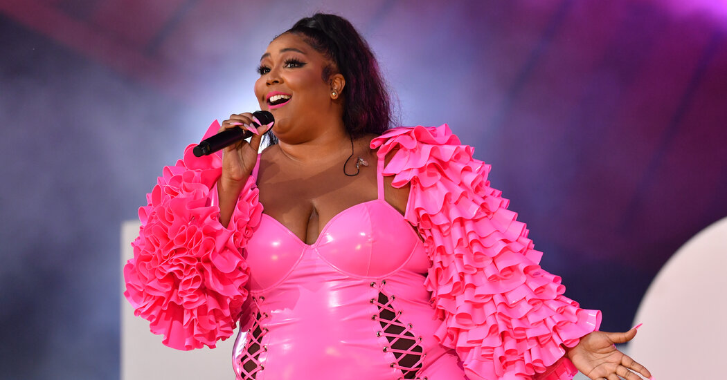 Lizzo Changes “Grrrls” Lyric After Outcry