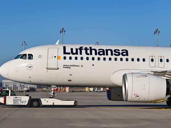 Lufthansa says the Ukraine war is contributing to flight delays because it’s restricting European airspace and causing ‘massive bottlenecks’ in the sky