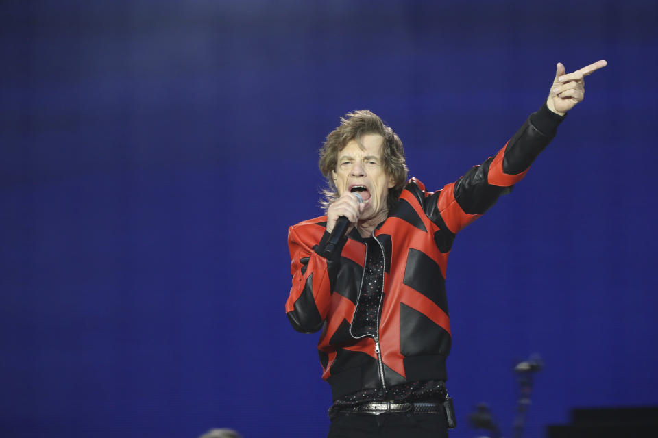 Mick Jagger tests positive for COVID, Rolling Stones postpone show