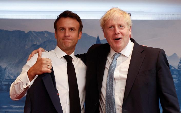 Peace deal with Putin now will only add to instability, Boris Johnson warns Macron