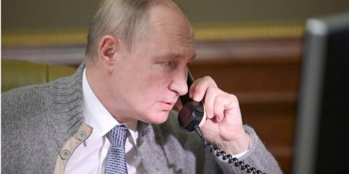 Putin mocks Ukraine with proposal for grain exports via hostile Belarus