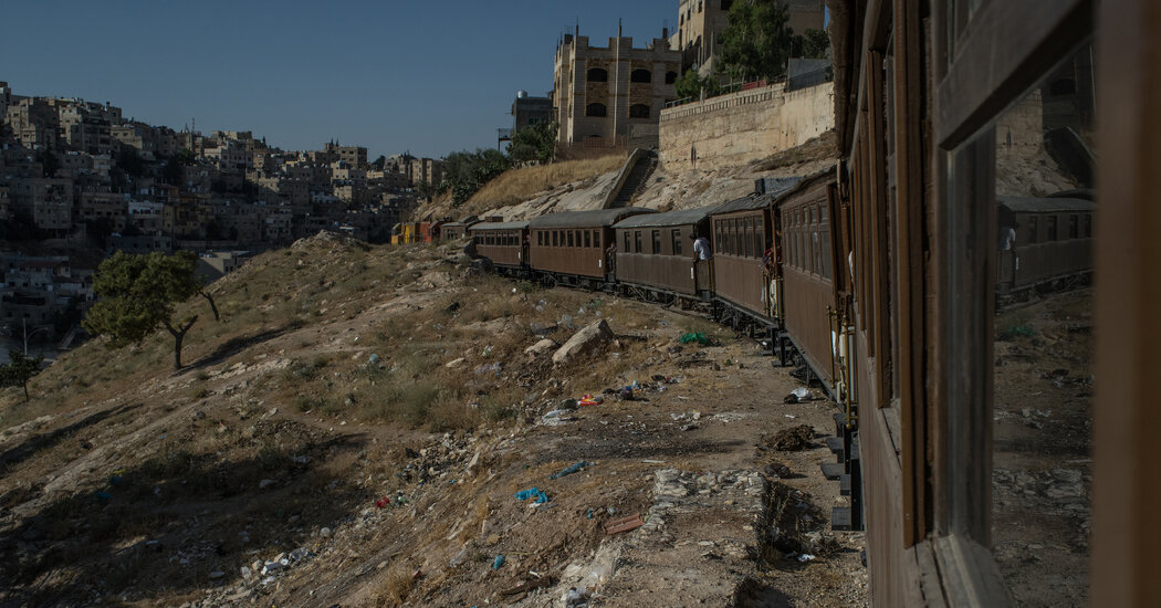 Rumbling Through Modern Jordan, a Railway From the Past