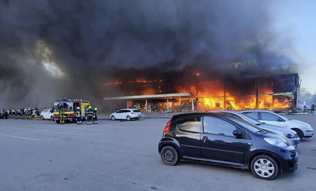 Russian missile strike hits crowded shopping mall in Ukraine