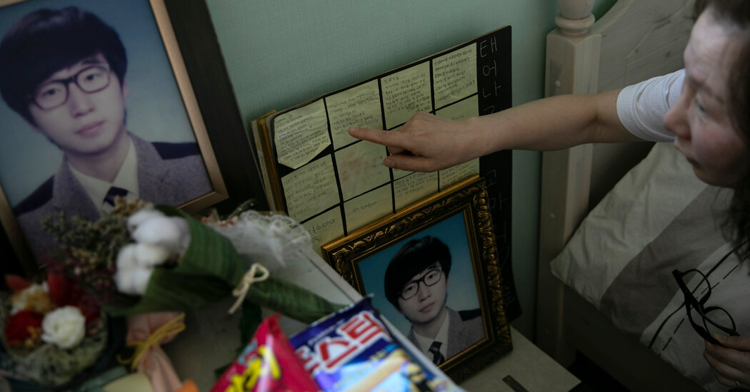 Sewol Ferry Disaster in South Korea Leaves Unhealed Wounds 