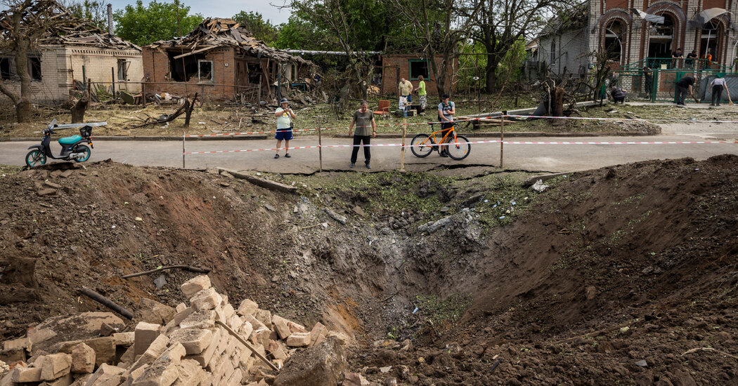 Struggling in Ukraine’s East, Russian Forces Strike in Kyiv