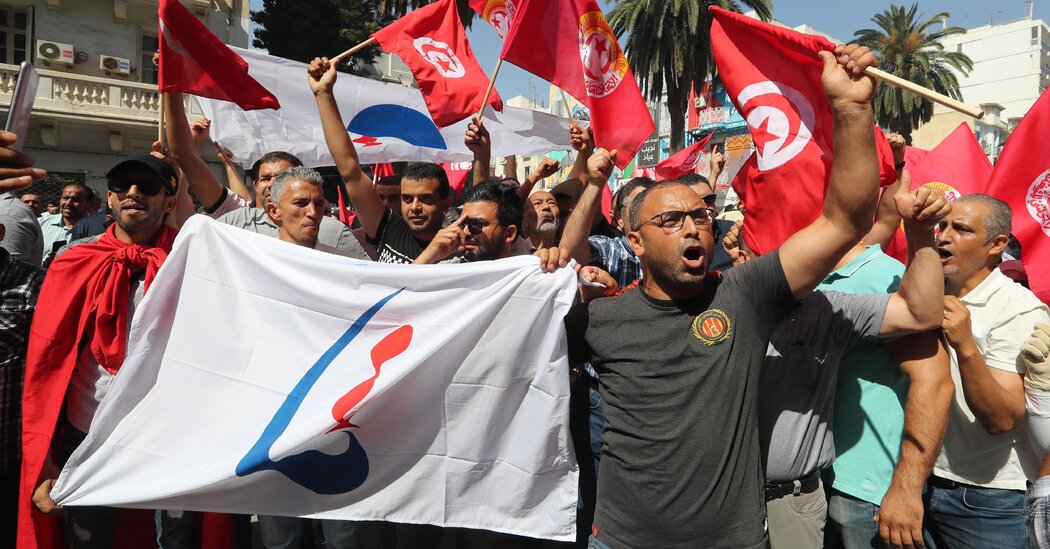 Union Strike in Tunisia Challenges President’s Rule