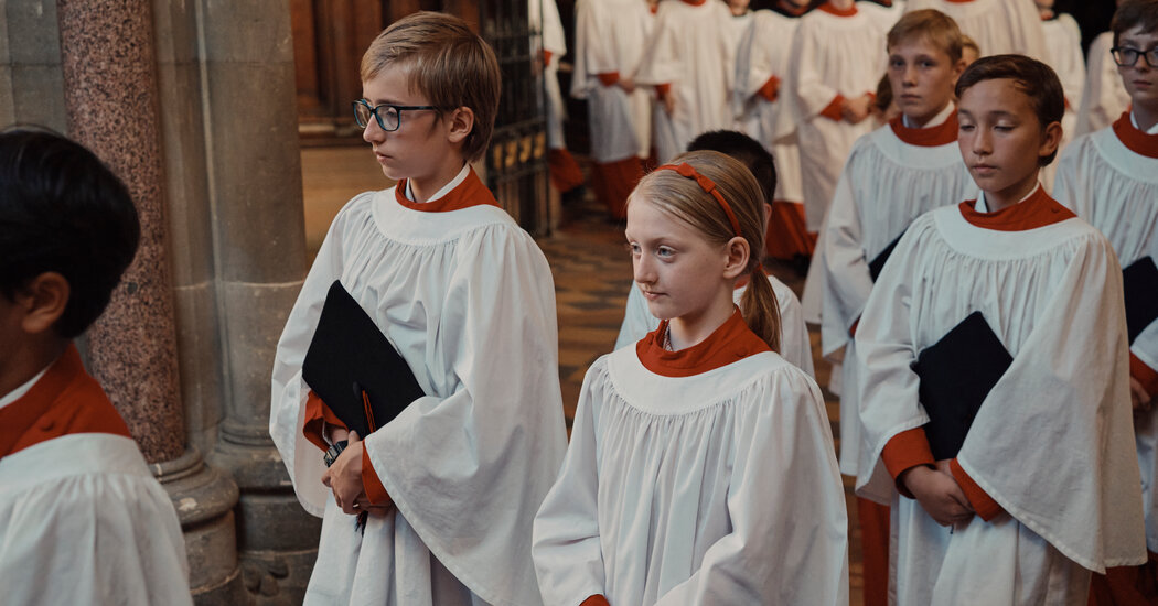 After 350 Years of Tradition, a Boys’ Choir Now Admits Girls