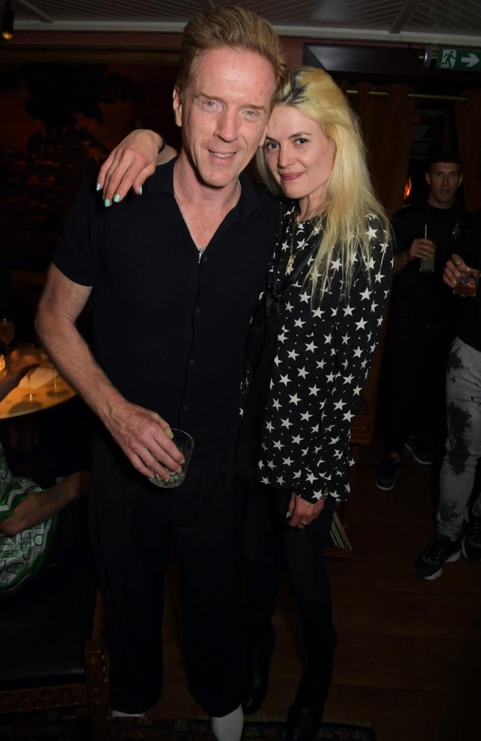 Damian Lewis Confirms Romance with Alison Mosshart After the Death of Wife Helen McCrory