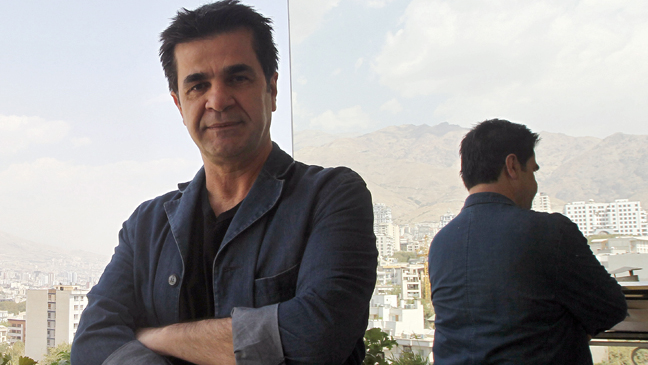 Iran Says Acclaimed Filmmaker Jafar Panahi to Serve Out Six-Year Sentence