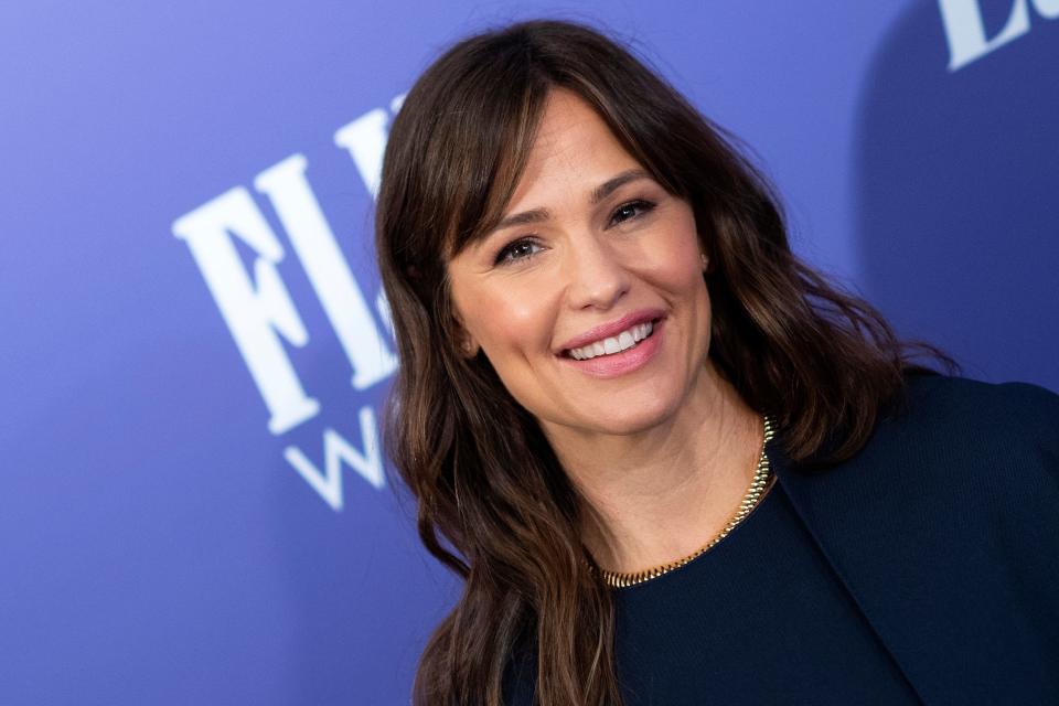 Jennifer Garner on the beauty advice she shares with her kids: ‘Look in the mirror less, obsess less’