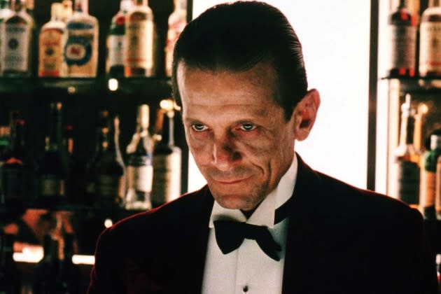 Joe Turkel, the Bartender in ‘The Shining,’ Dies at 94