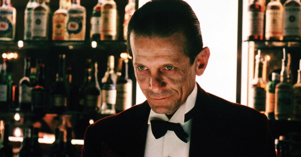 Joe Turkel, the Spectral Bartender in ‘The Shining,’ Dies at 94