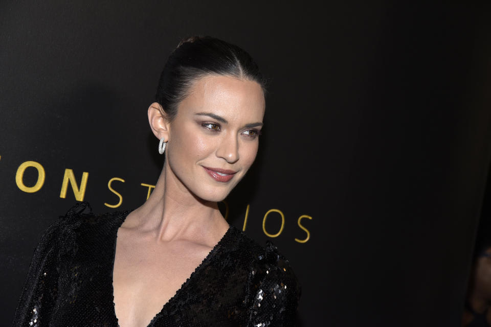 Odette Annable shares photos of her ‘very hot, very pregnant summer’