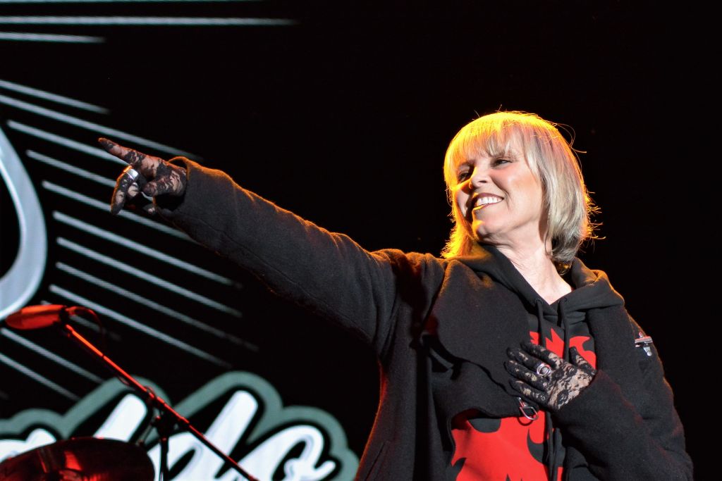 Pat Benatar refuses to sing ‘Hit Me With Your Best Shot’ in the wake of mass shootings: ‘I just can’t’