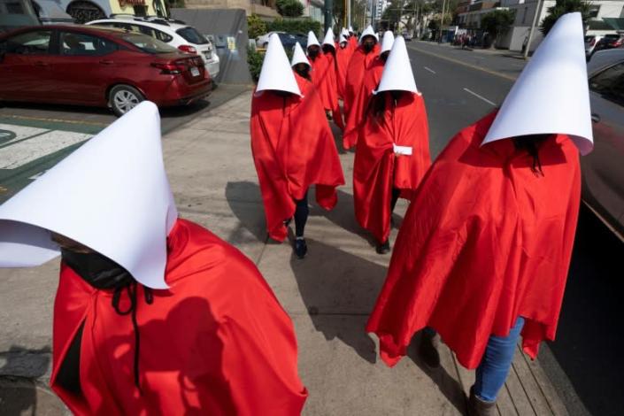 Peruvian women ask Michelle Bachelet for help in face of violence