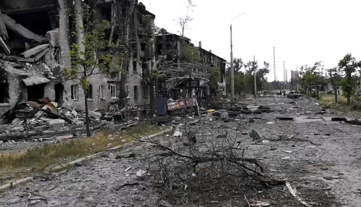 Russia claims control of pivotal eastern Ukrainian province