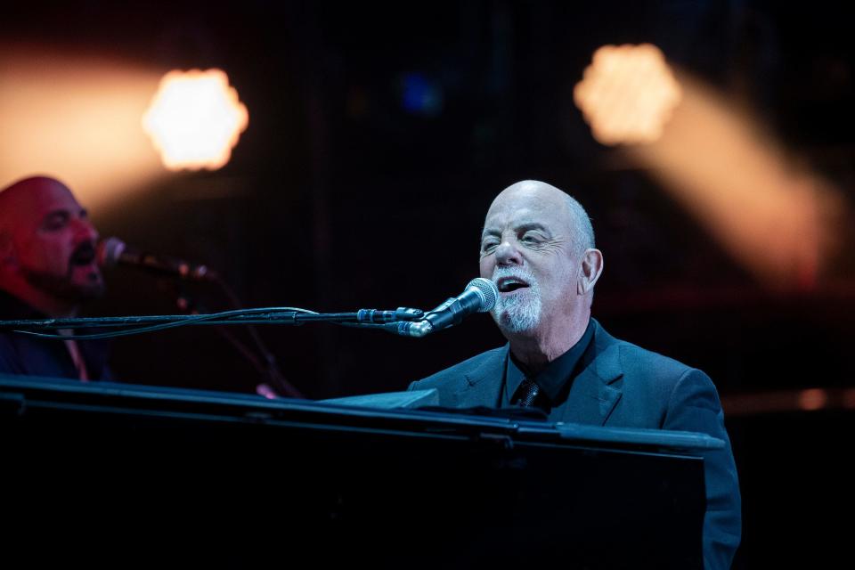 Surprise! Billy Joel brought out Def Leppard’s Joe Elliott for ‘Pour Some Sugar on Me’ in Detroit