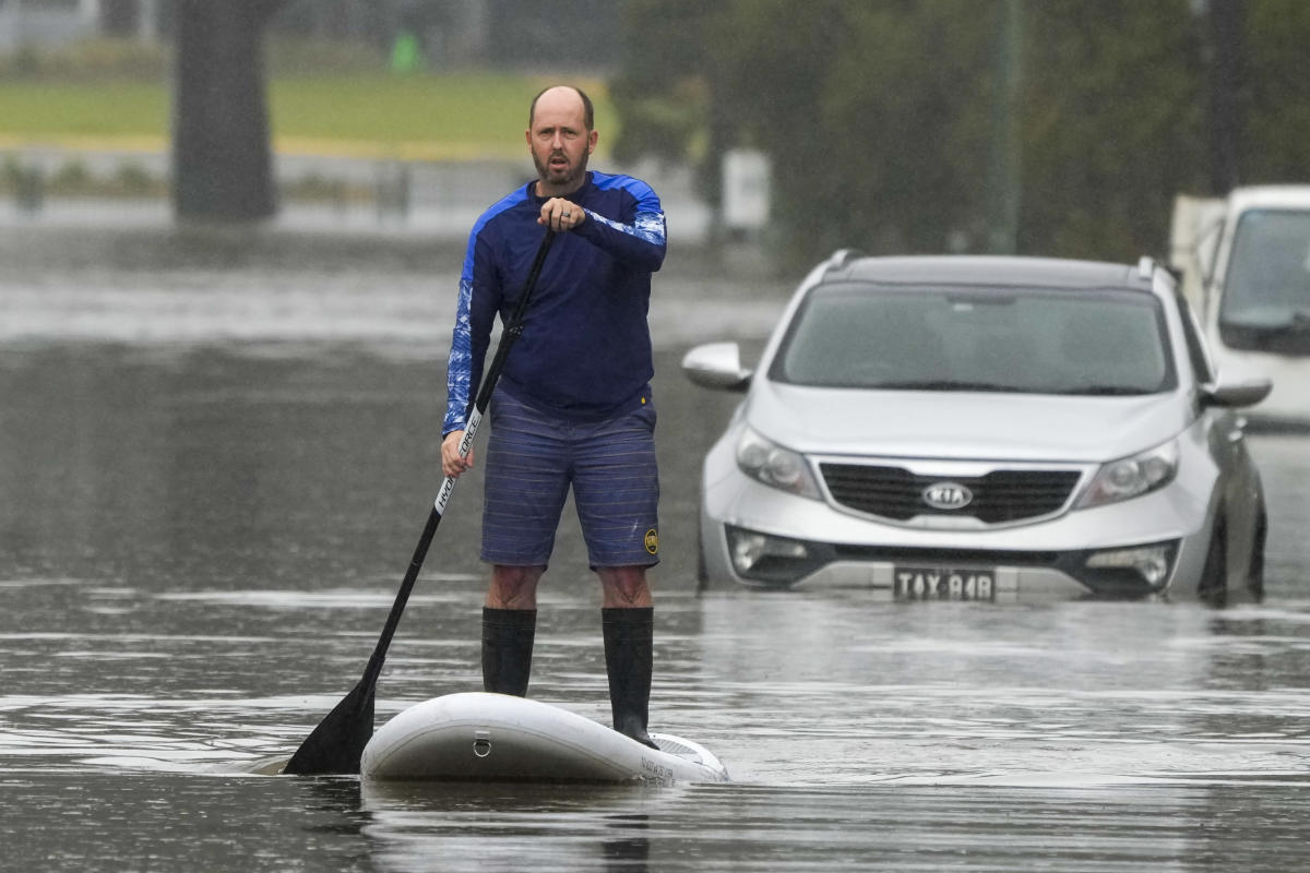 Sydney floods burden 50,000 around Australia’s largest city