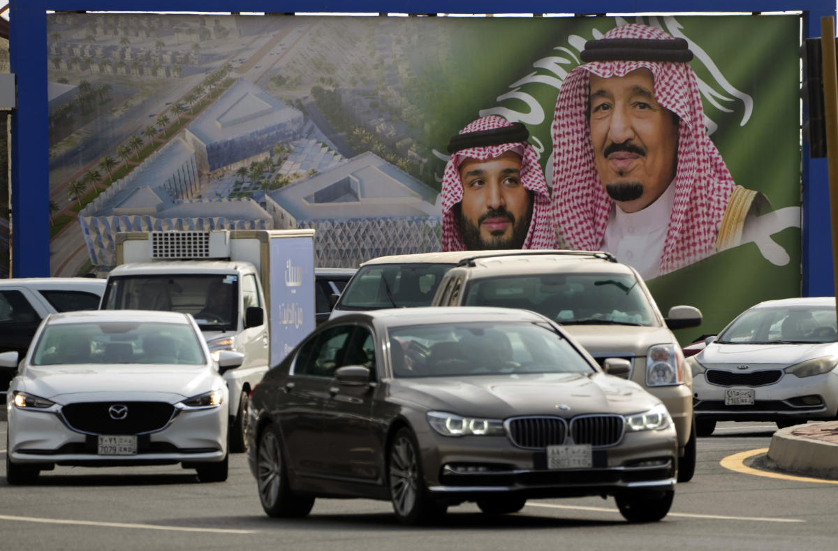 The Latest: Saudi Arabia lifts ban on Israeli flights