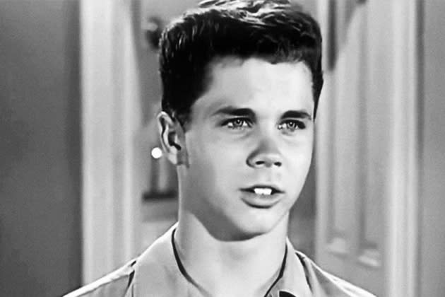 Tony Dow, Who Played Wally Cleaver on ‘Leave It to Beaver,’ Dies a Day After Erroneous Announcement