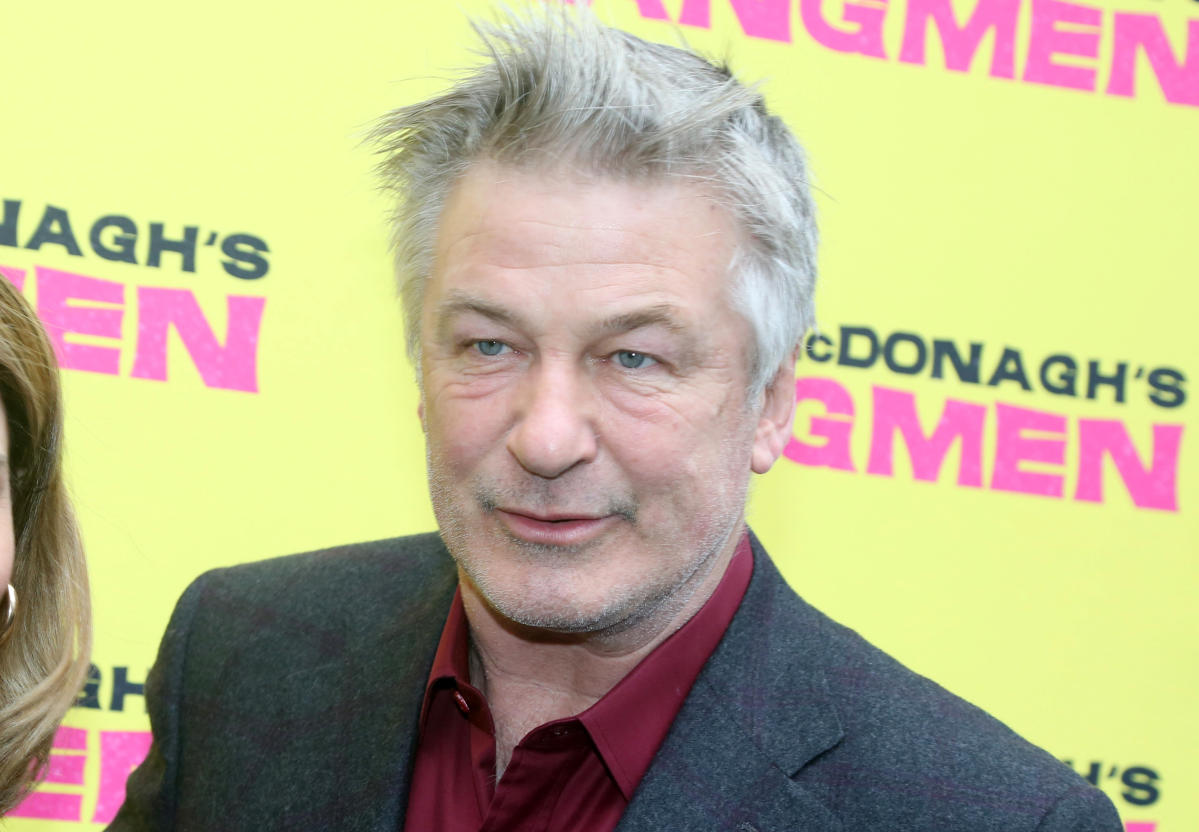 Alec Baldwin hired private investigator after ‘Rust’ shooting, doesn’t think he’ll be criminally charged