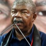 Angola election: Ruling MPLA party looks set to hold off Unita challenge