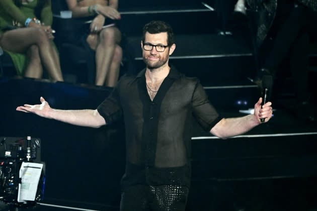 Billy Eichner Drags Clarence Thomas and ‘All the Homophobes on the Supreme Court’ at 2022 VMAs