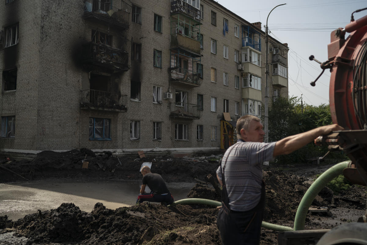 Cities near Ukrainian nuclear plant shelled