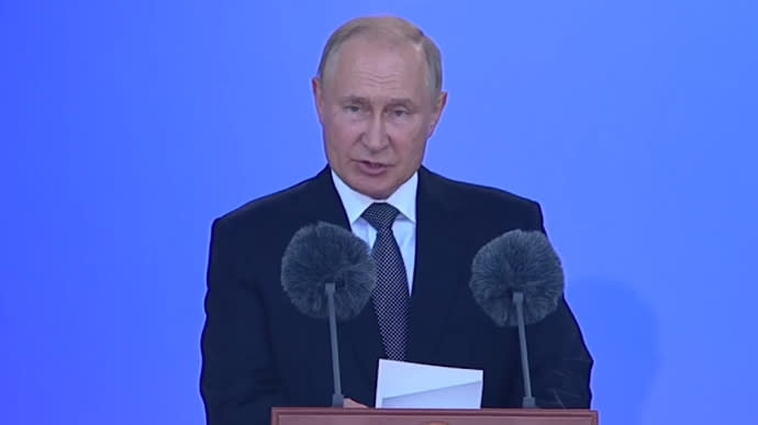 Despite Russia’s huge losses, Putin brags about weapons and is ready to share them