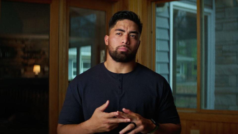 How a Fake Dead Girlfriend Ruined Football Star Manti Te’o’s Life