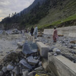 In Pakistan, fears of waterborne diseases as floods recede