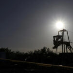 Initial dives in collapsed Mexican mine unsuccessful