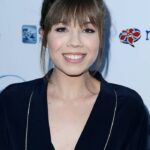 Jennette McCurdy Said She Was Photographed In A Bikini And Given Alcohol While She Was A Nickelodeon Child Star