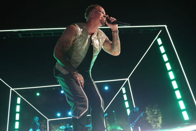 Kane Brown Becomes First Male Country Artist to Perform at MTV VMAs